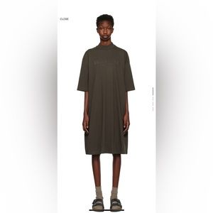 Essentials Gray Short Sleeve minidress